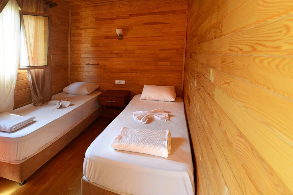 Yildiz Pension Bungalows Çıralı Bilik gambar